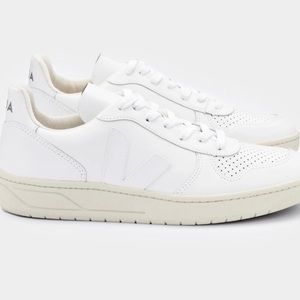 Veja V-12 (Men’s 9.5)